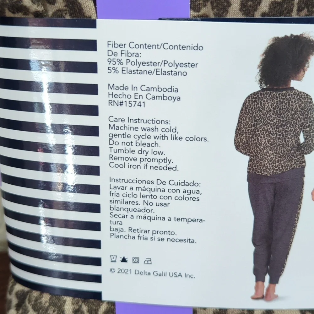 Splendid 2-Piece Leopard Pajama Set Long Sleeve Crewneck Top Joggers Size XS
